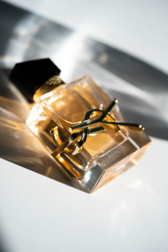 ©ElaVisual.com_Parfum_sunlight_reflection4 ©ElaVisual.com_Parfum_sunlight_reflection4